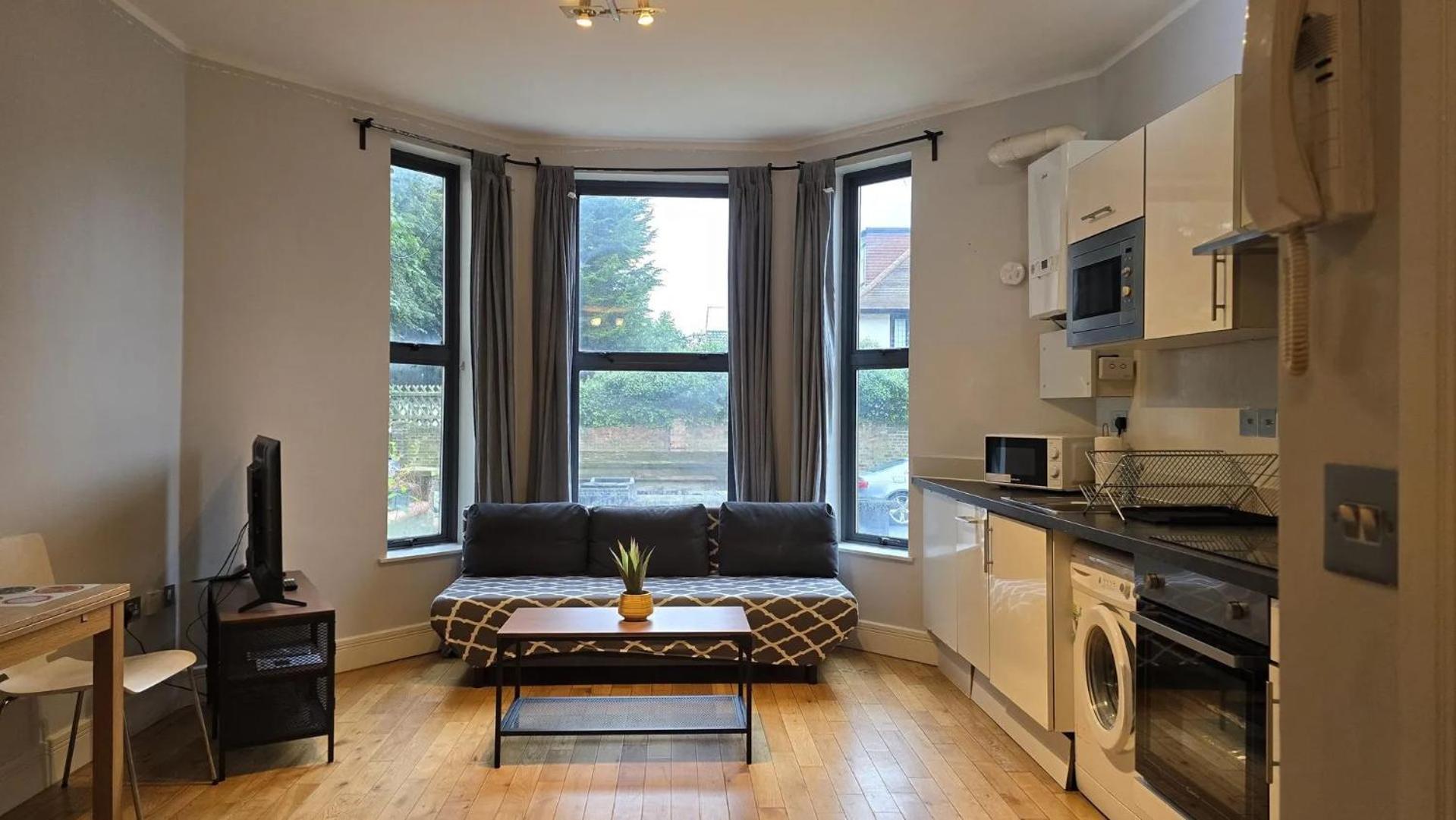 Westciti Chatsworth Road Apartments クロイドン エクステリア 写真