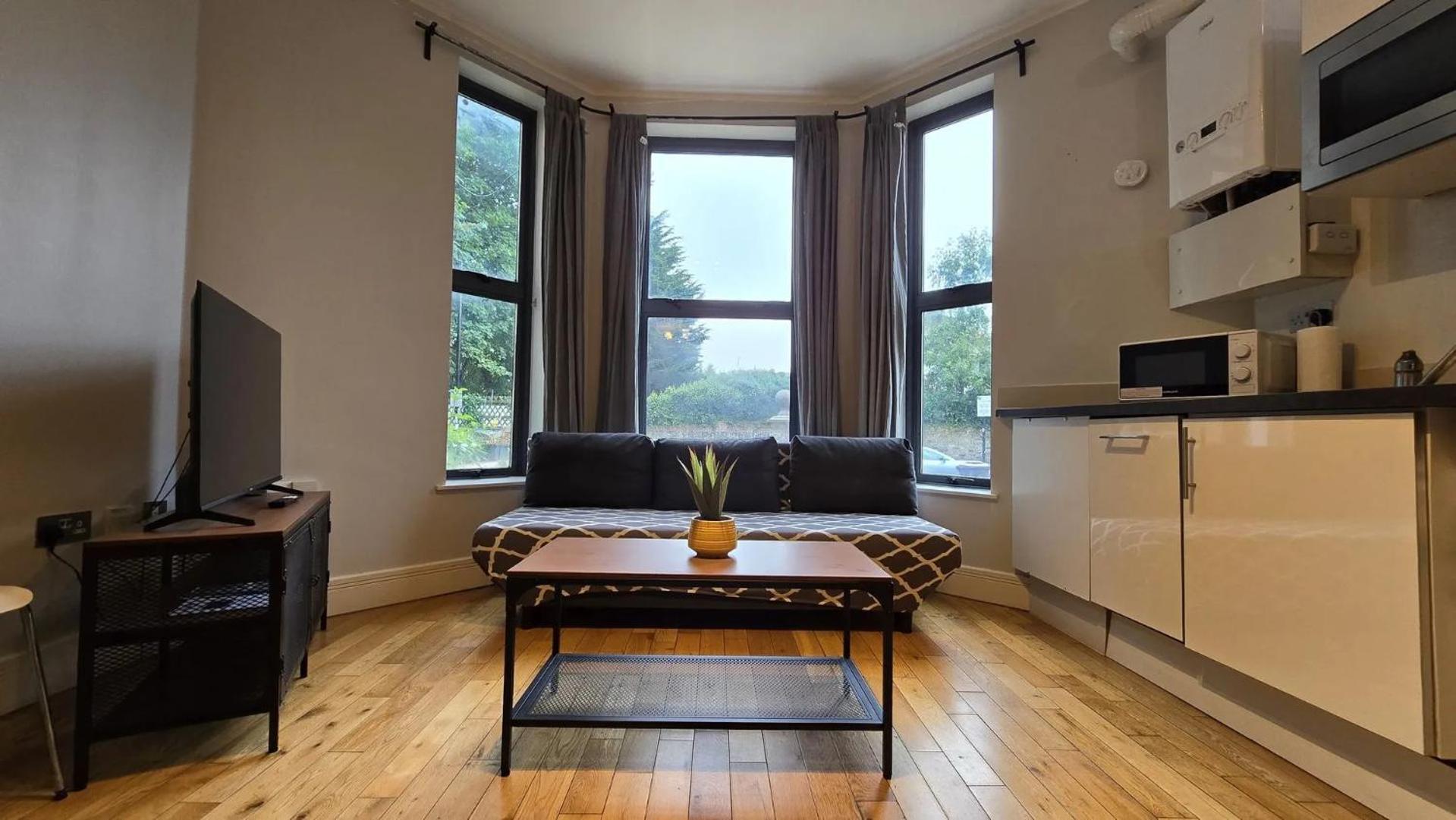 Westciti Chatsworth Road Apartments クロイドン エクステリア 写真