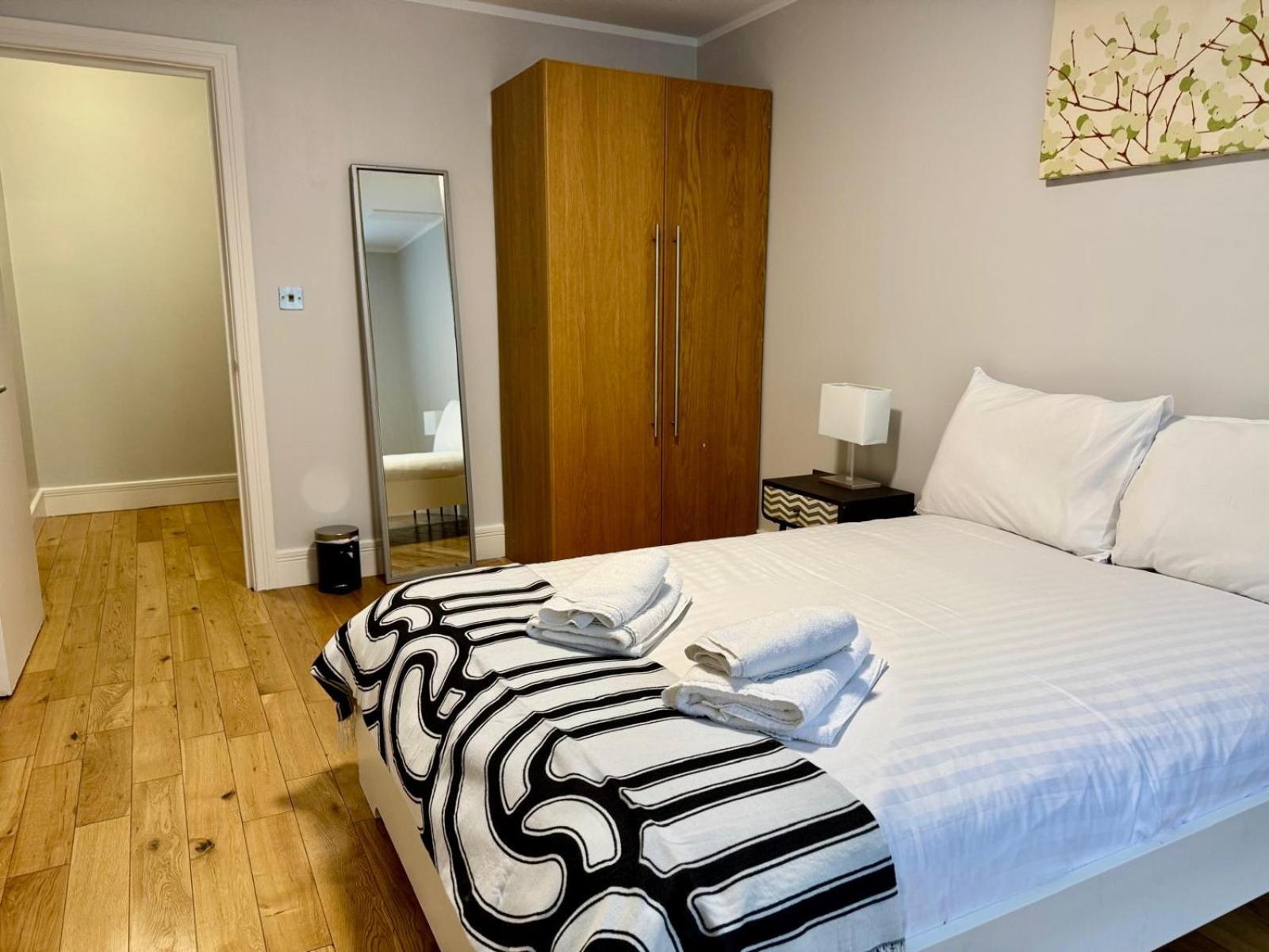 Westciti Chatsworth Road Apartments クロイドン エクステリア 写真